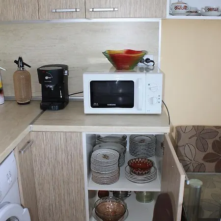 Apartment Lazur *